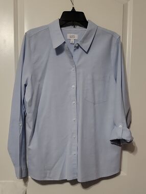 Croft & Barrow Women's XL Oxford Button Up, Baby Blue, Like New.